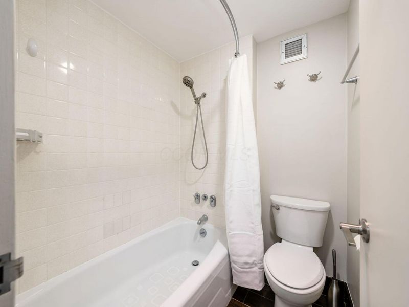 1000 Urlin Avenue, Unit 518, Columbus, OH 43212 Photo 18