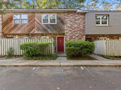 206 St Charles Court, Charleston, SC 29407