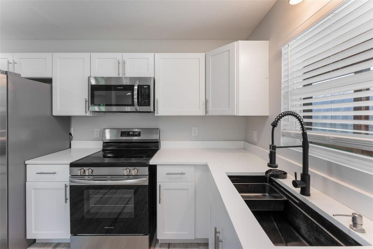 5560 Frances Avenue, New Port Richey, FL 34653 Photo