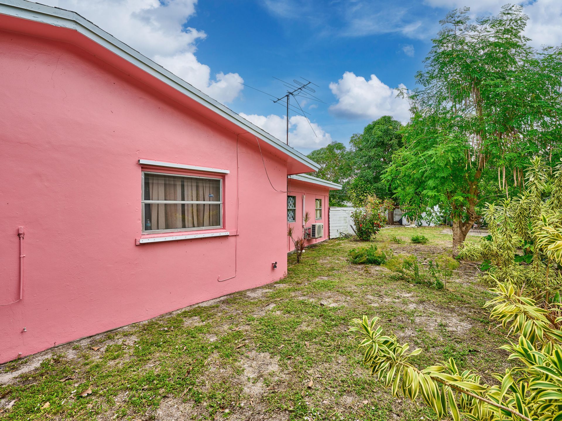 1010 S B Street, Lake Worth Beach, FL 33460 Photo