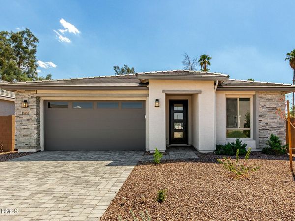 5455 W LOMA Lane, Glendale, AZ 85302