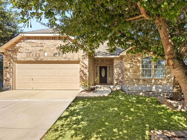 570 American Flag, Schertz, TX 78108