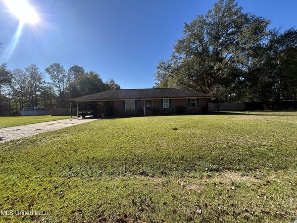 732 Thornton Drive, Columbus, MS 39702
