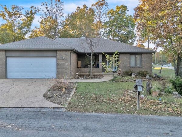2 Jura Circle, Bella Vista, AR 72715