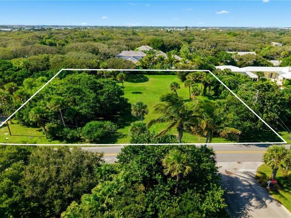 997 Painted Bunting Lane, Vero Beach, FL 32963