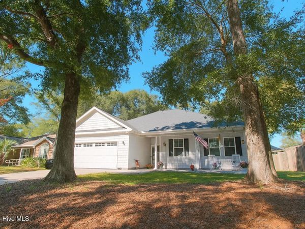 1674 Lake Tree Drive SW, Ocean Isle Beach, NC 28469