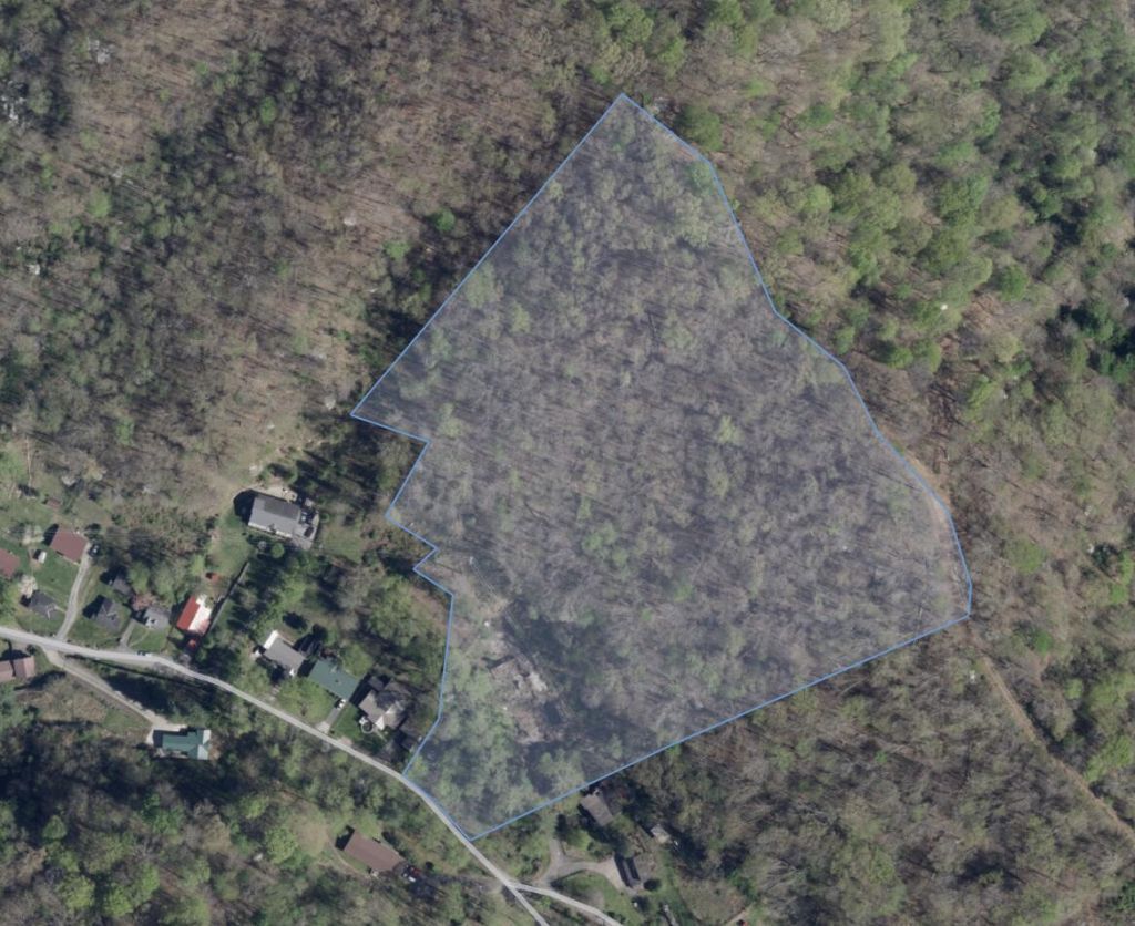 519 Happy Valley Road, South Williamson, KY 41503
