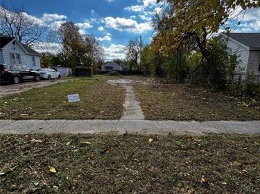 919 Monroe Street , Ypsilanti, MI 48197