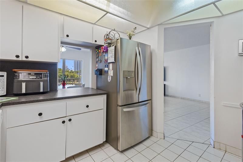 200 Diplomat Parkway, Unit 520, Hallandale Beach, FL 33009 Photo