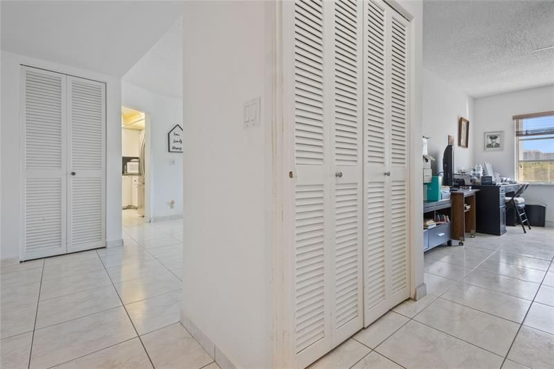 200 Diplomat Parkway, Unit 520, Hallandale Beach, FL 33009 Photo