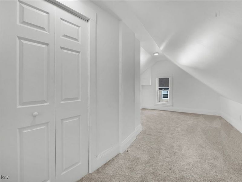 2525 Thurman Avenue, Cleveland, OH 44113 Photo 21