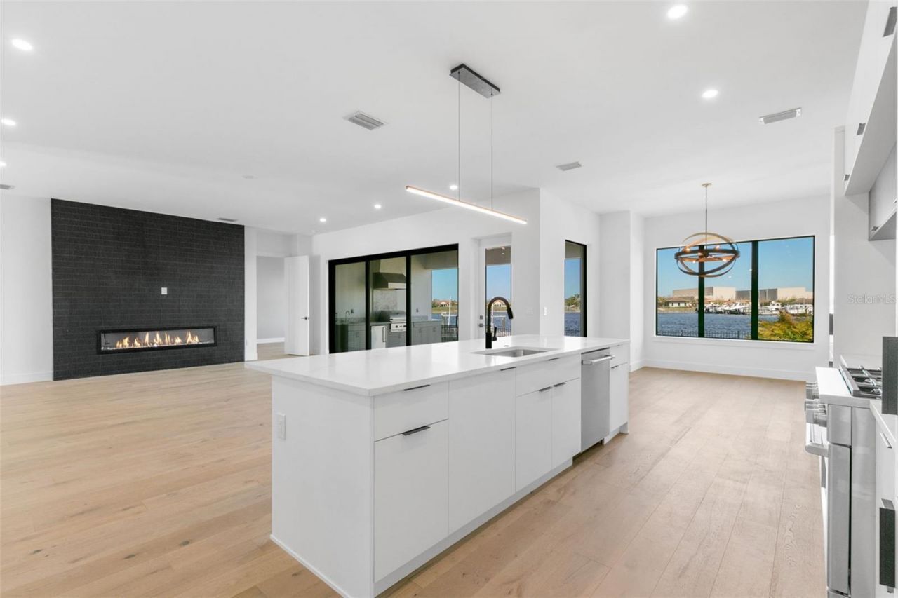 1810 4th Street E, Palmetto, FL 34221 Photo