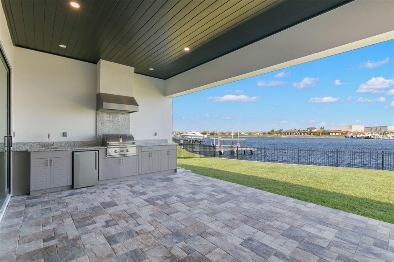 1810 4th Street E, Palmetto, FL 34221 Photo