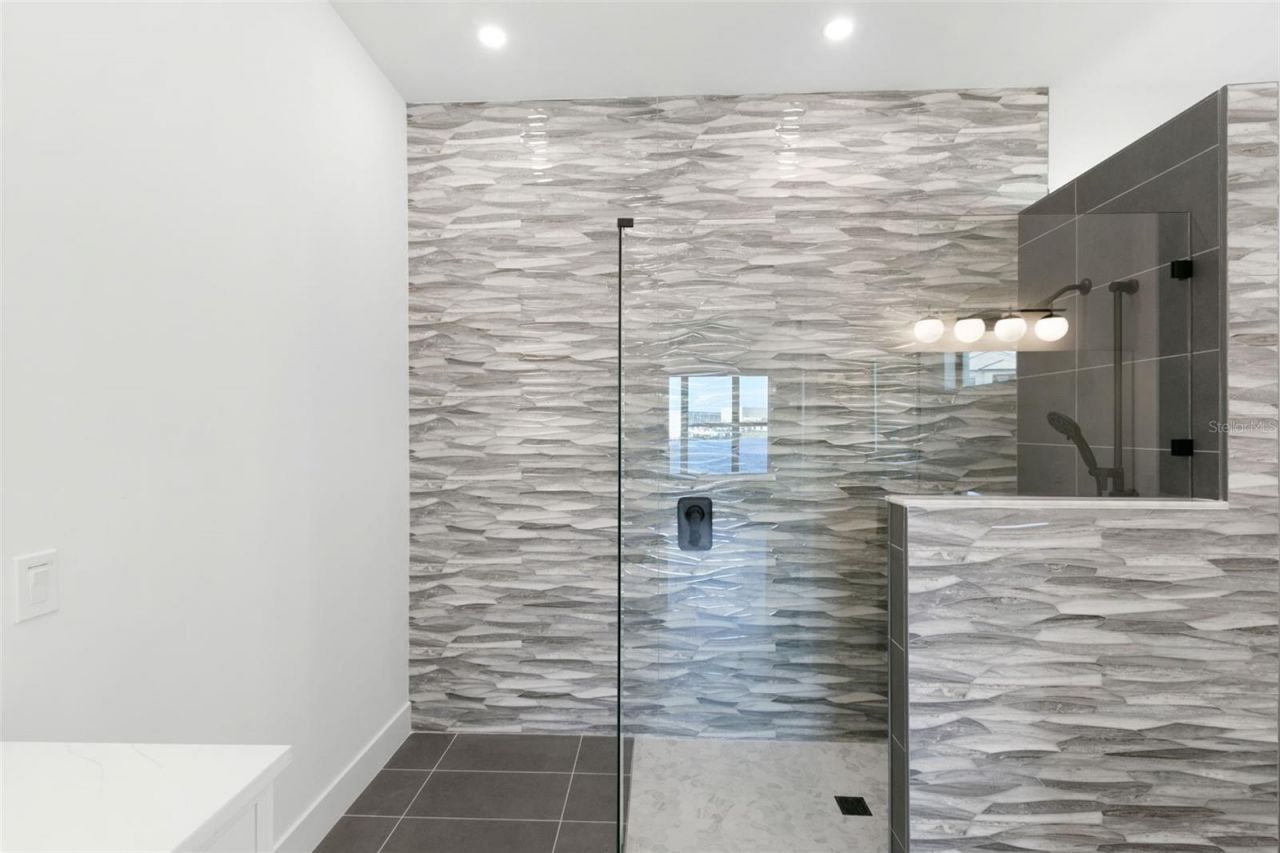 1810 4th Street E, Palmetto, FL 34221 Photo