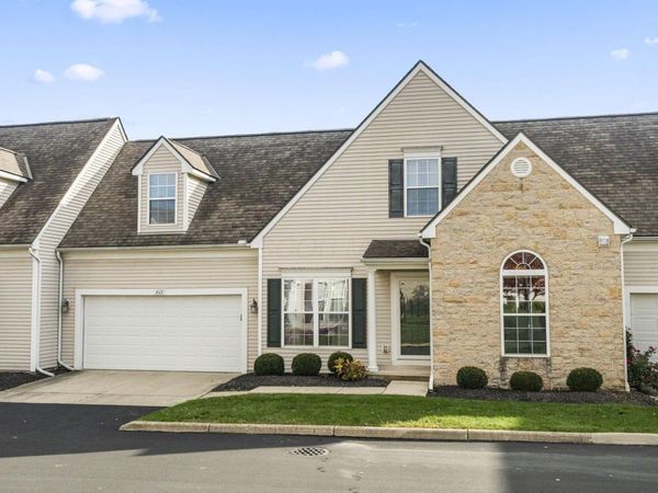 612 Foxdale Place, Powell, OH 43065