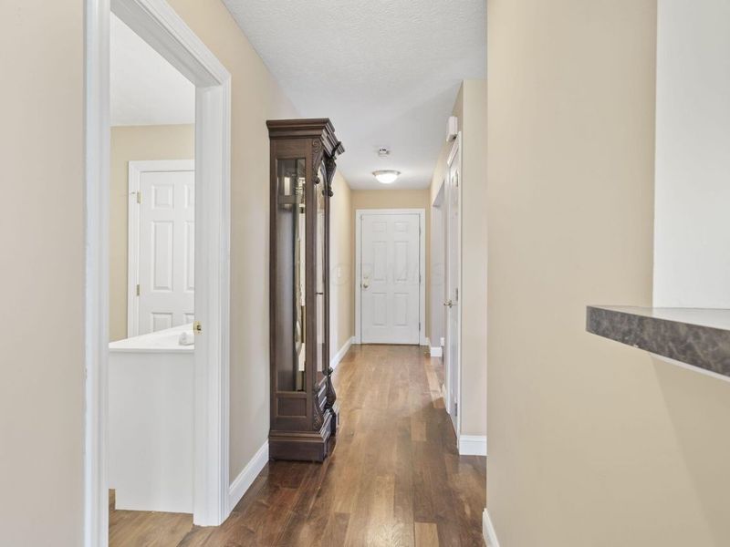 612 Foxdale Place, Powell, OH 43065 Photo 4