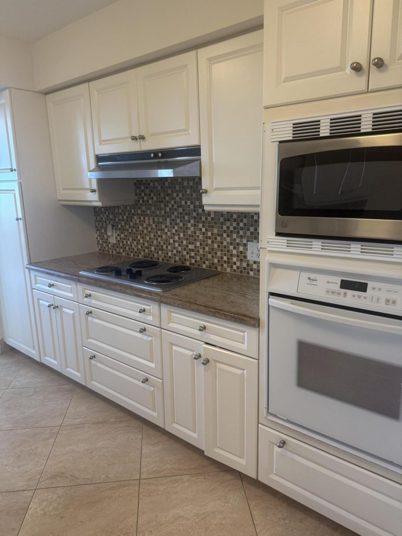 120 Lakeshore Drive, Unit 435, North Palm Beach, FL 33408 Photo