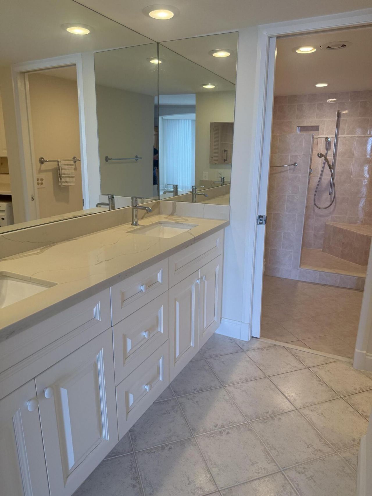 120 Lakeshore Drive, Unit 435, North Palm Beach, FL 33408 Photo