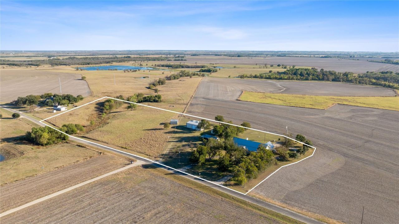 400 County Road 483, Taylor, TX 76574 Main Photo