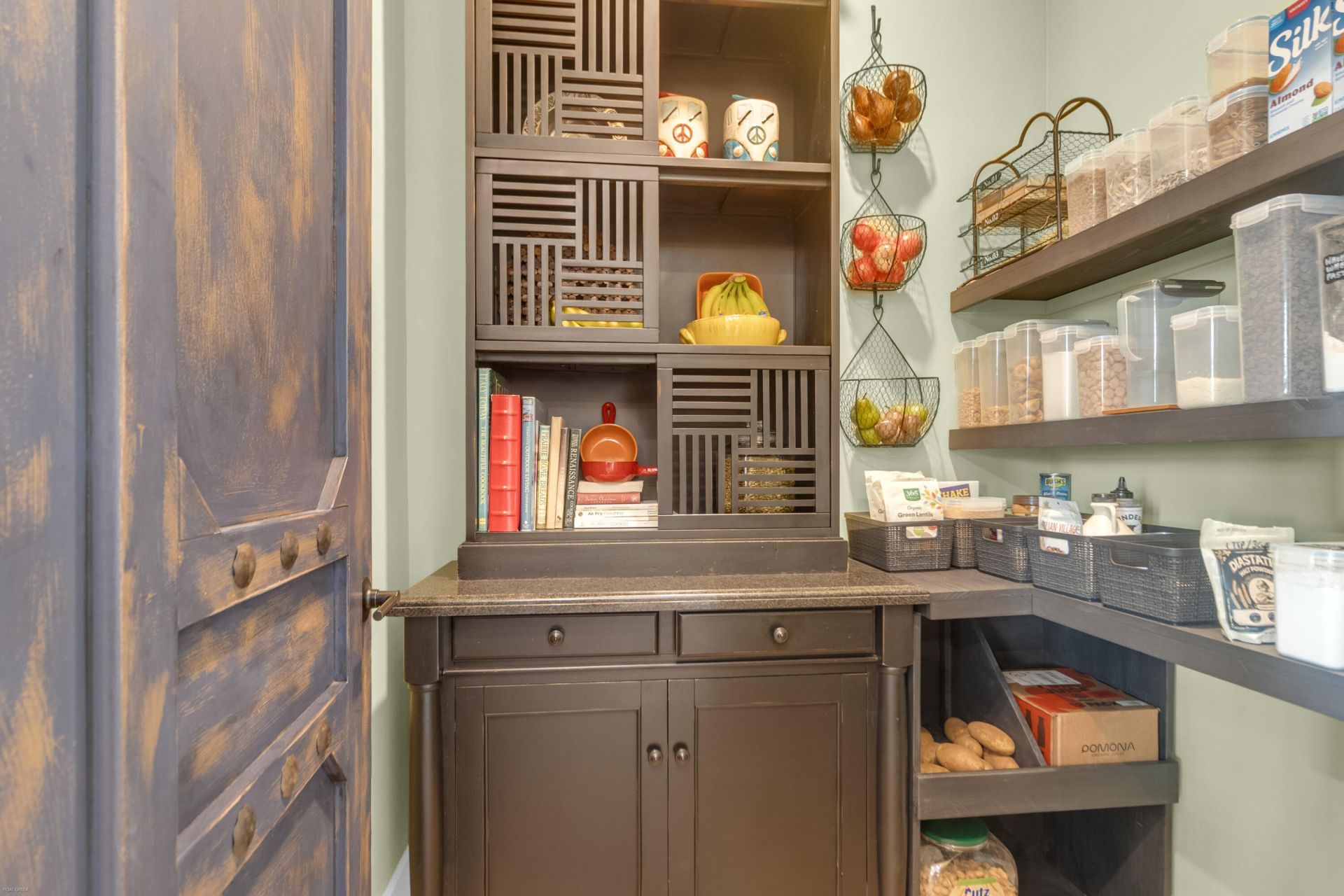 111 Tenor Lane Photo 12