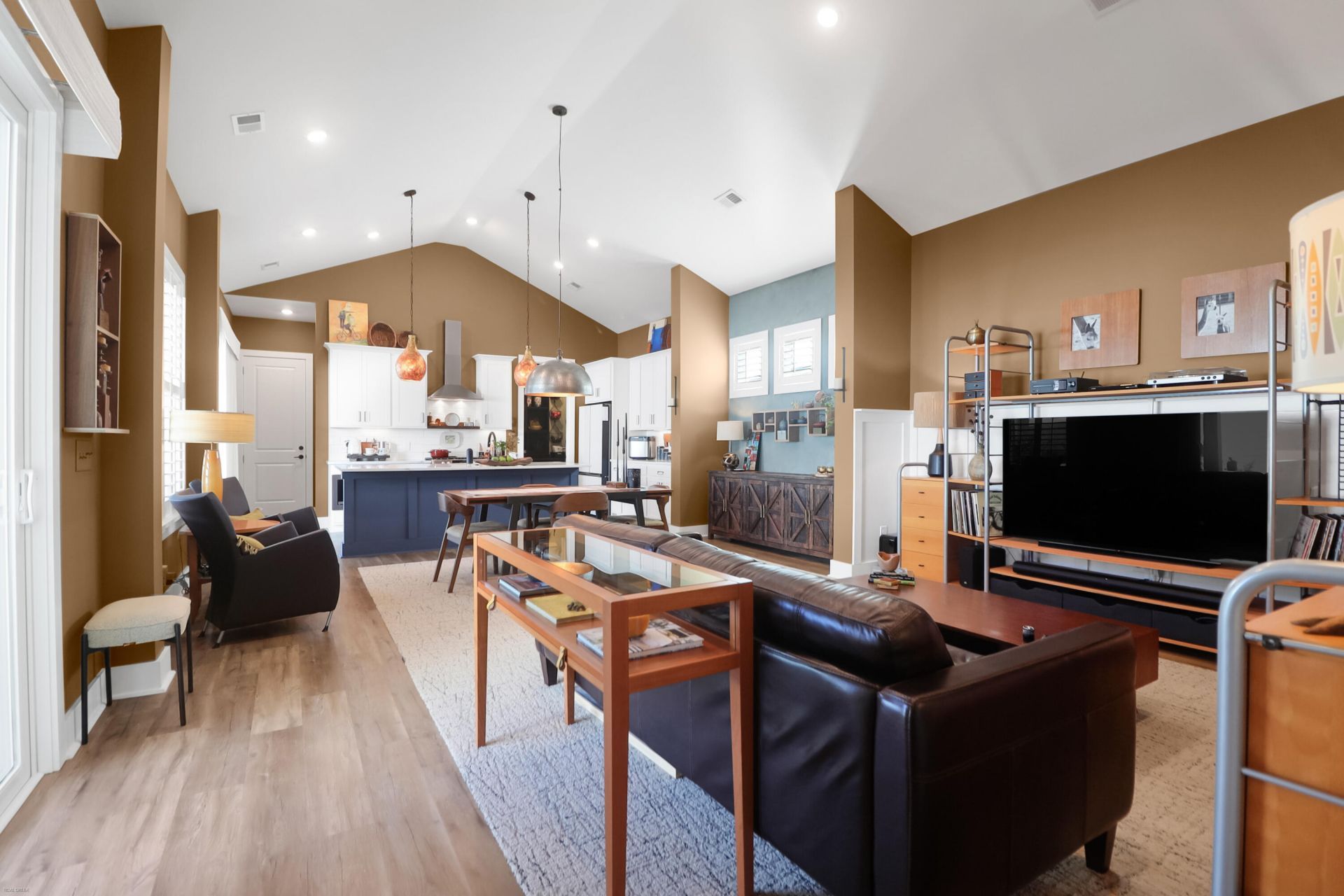 111 Tenor Lane Photo 25