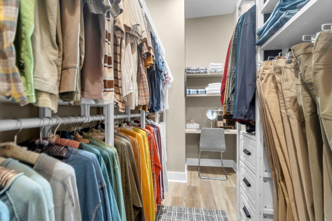 111 Tenor Lane Photo 32