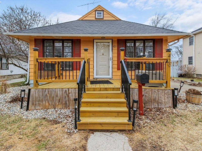 429 W 5th, Perrysburg, OH 43551 Photo 2