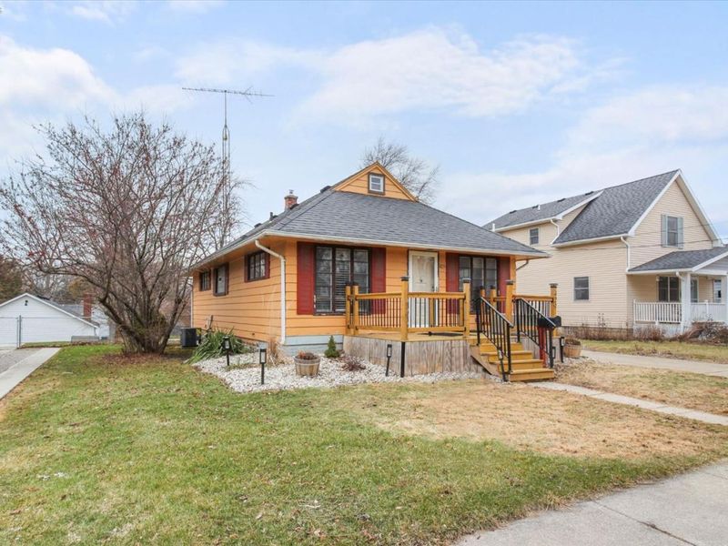 429 W 5th, Perrysburg, OH 43551 Photo 5