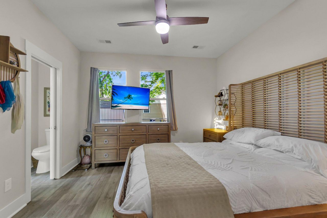 2690 Henry Street Photo 10