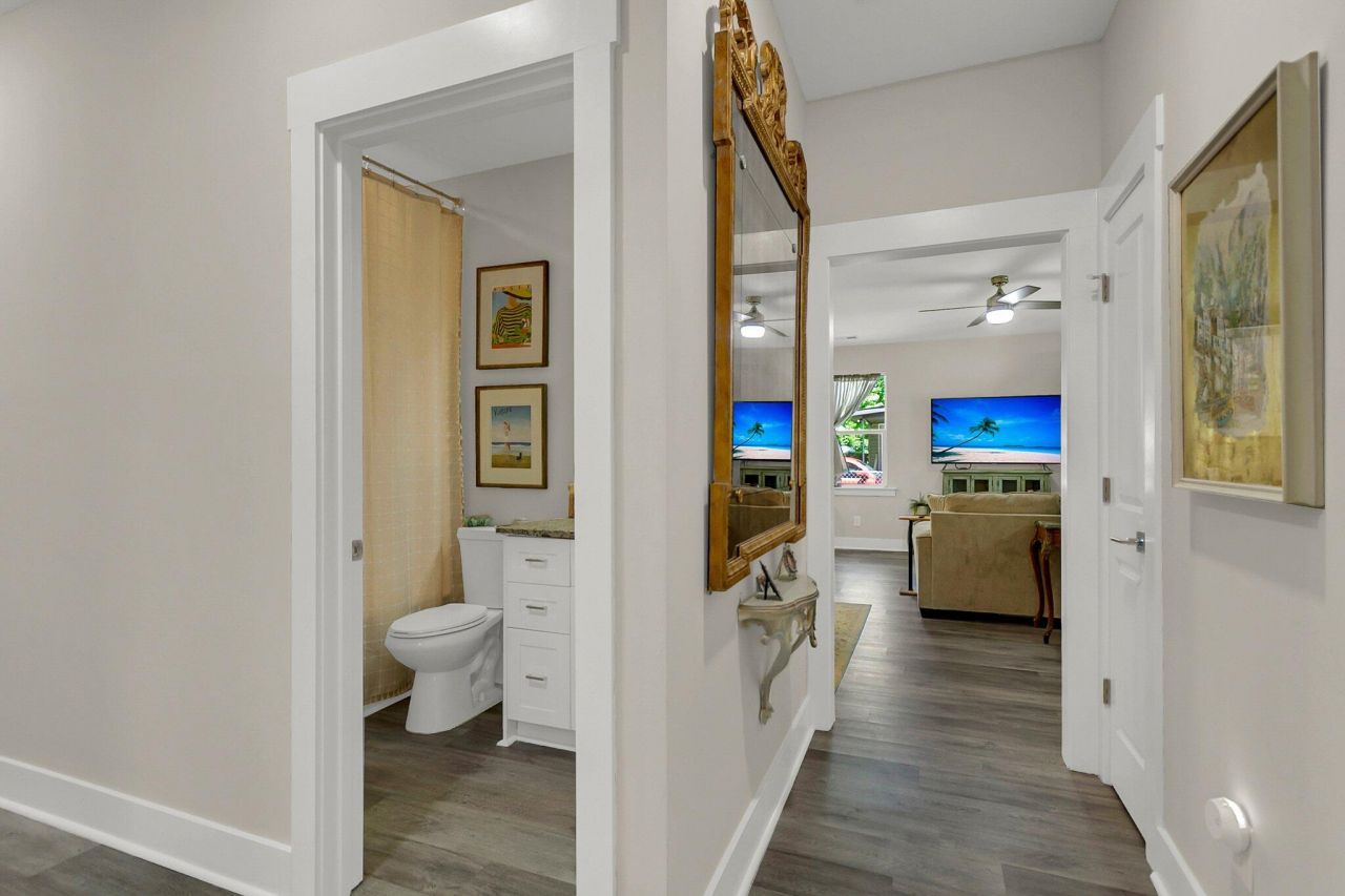 2690 Henry Street Photo 13