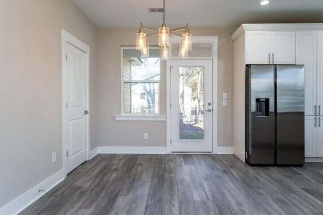 2690 Henry Street Photo 28