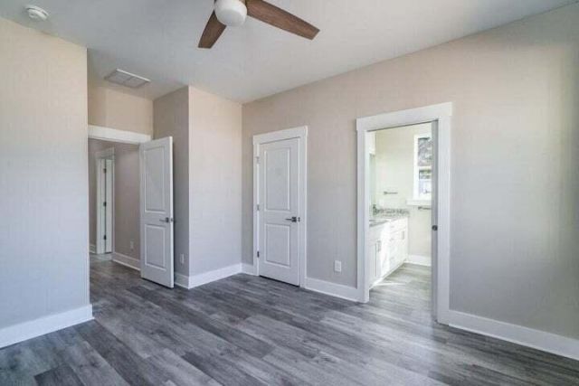 2690 Henry Street Photo 36