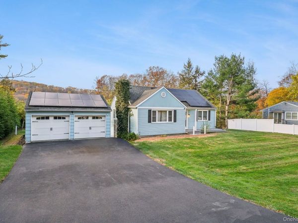 15 S Beechwood Road, Bedford Hills, NY 10507