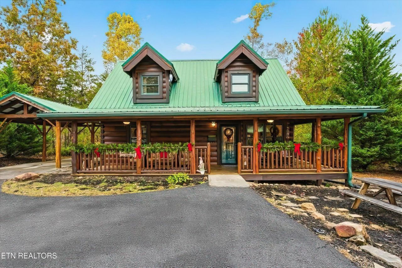 2752 Murray Ridge Rd, Sevierville, TN 37862 Main Photo