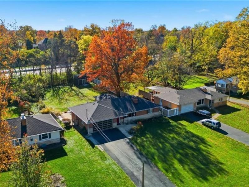 7775 Hartfield Place, Cincinnati, OH 45242 Photo 3