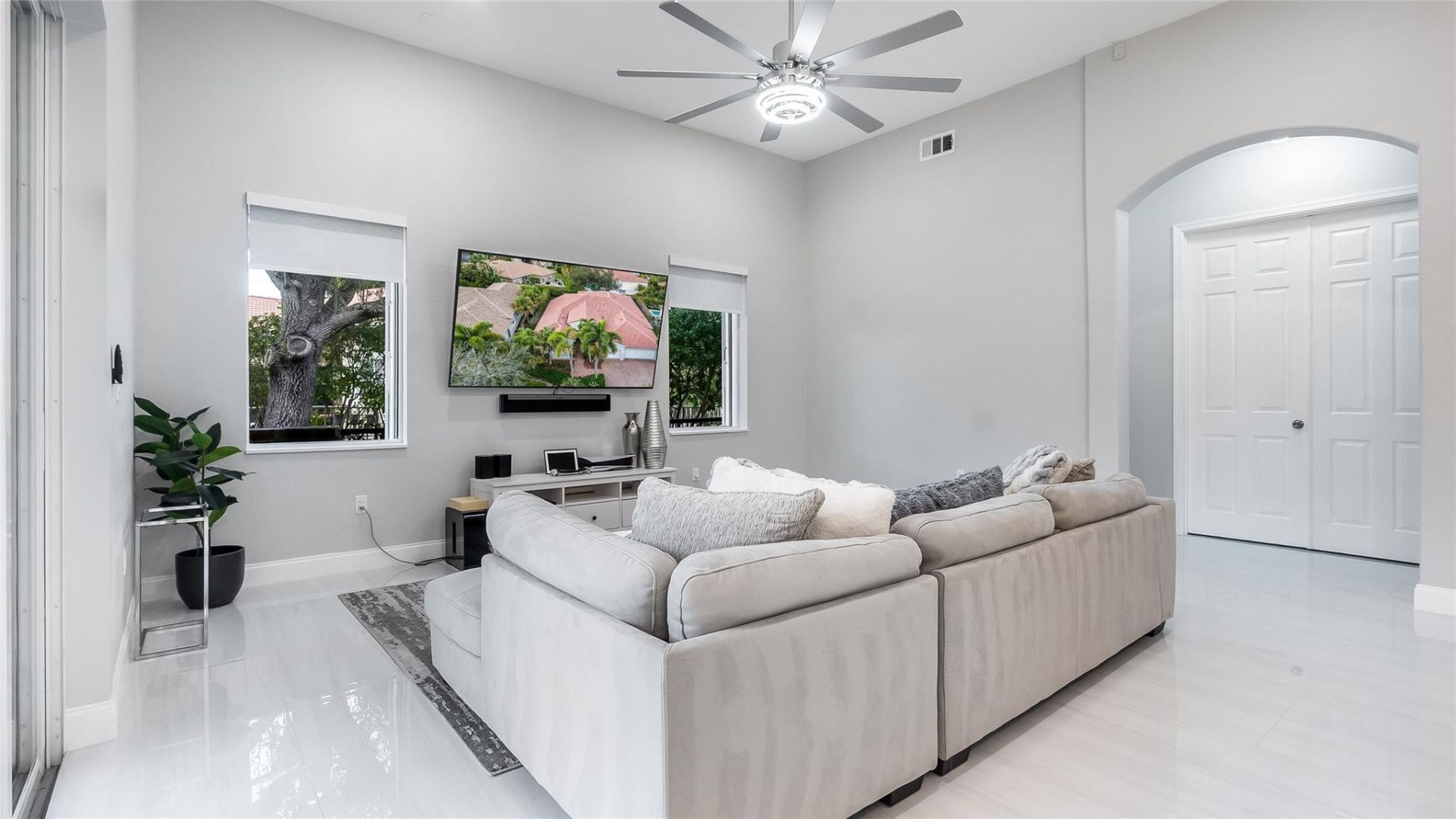 900 NW 123rd Drive, Coral Springs, FL 33071 Photo