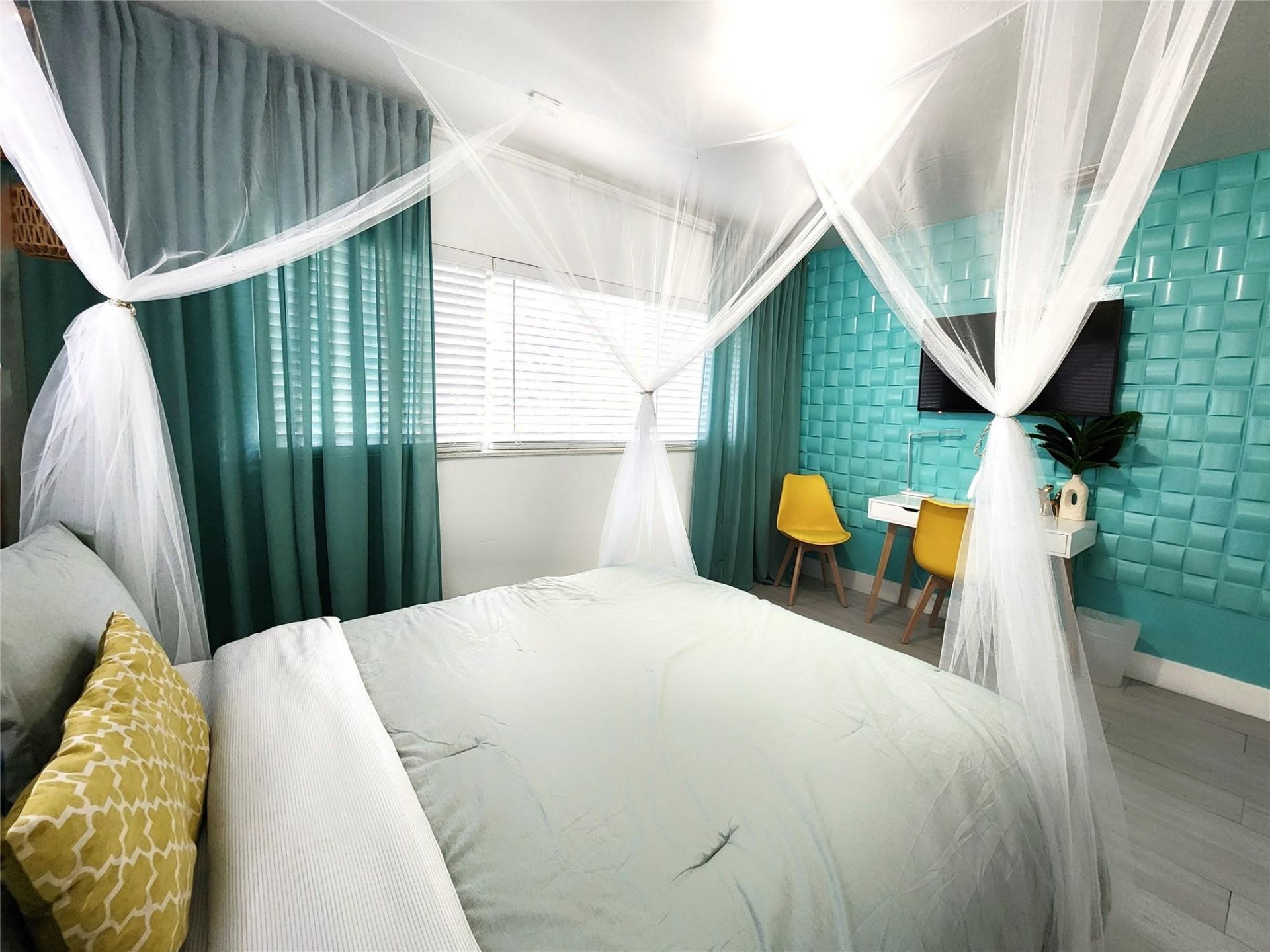 1440 NW 7th Terrace, Fort Lauderdale, FL 33311 Photo