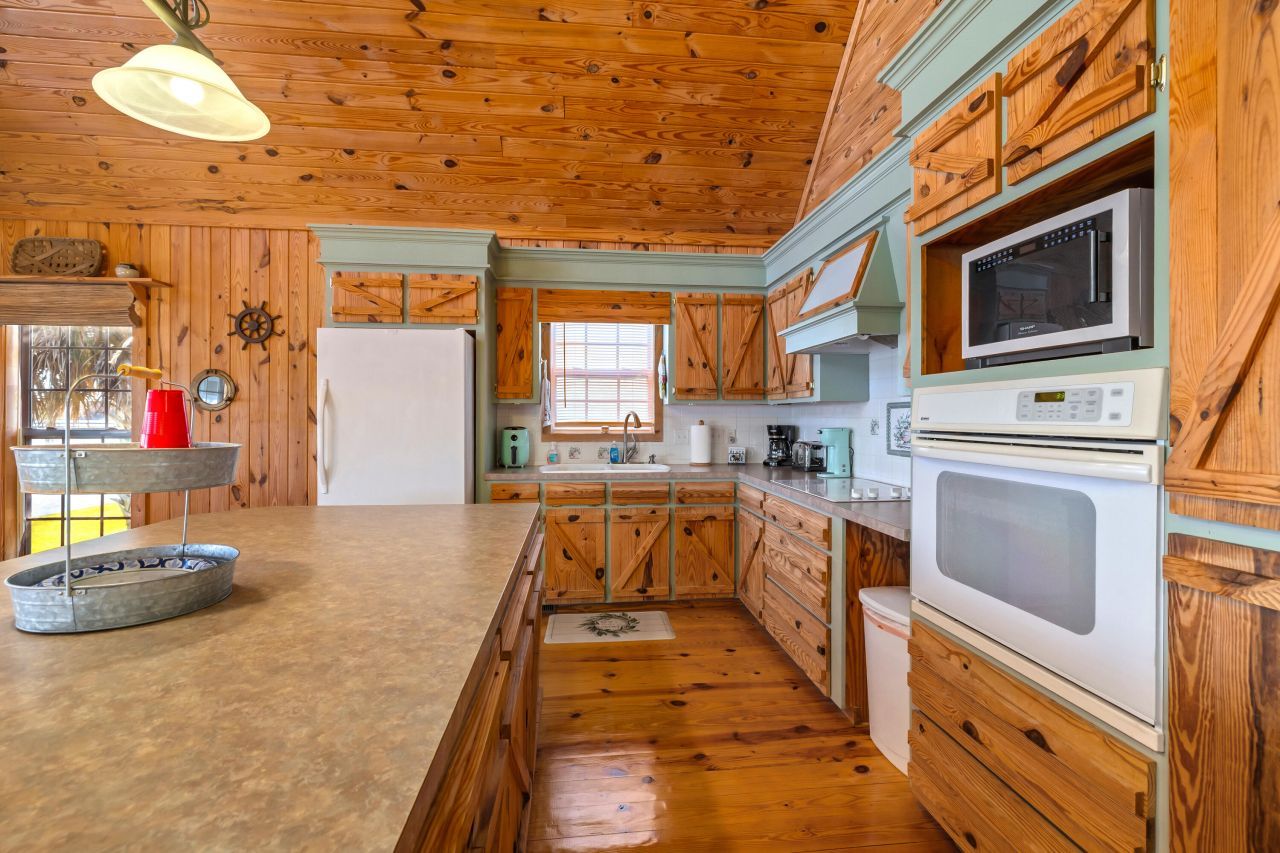 2185 Lake Marion Shores Road Photo 13