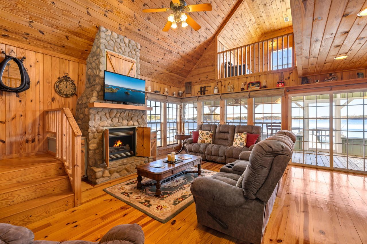 2185 Lake Marion Shores Road Photo 7