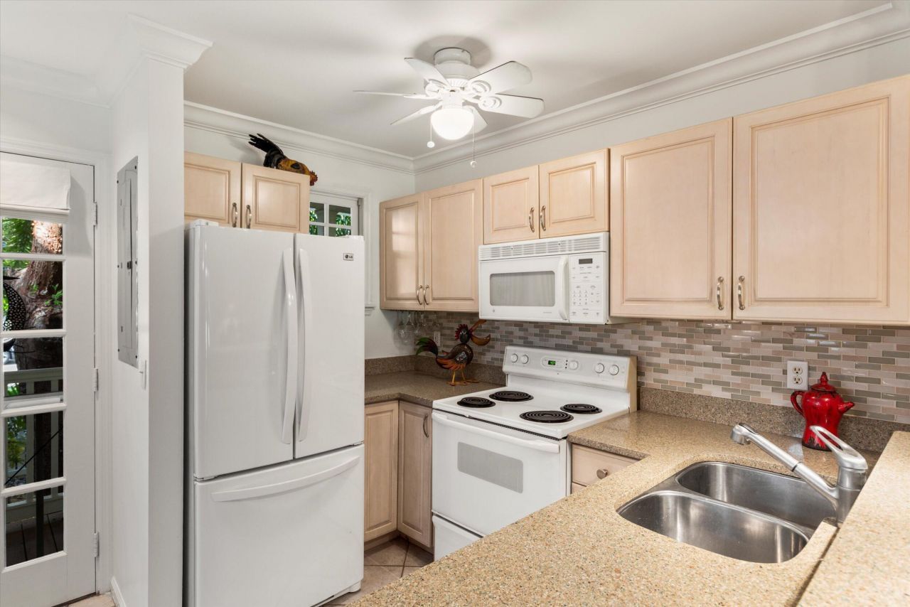 15 Kestral Way, Key West, FL 33040 Photo