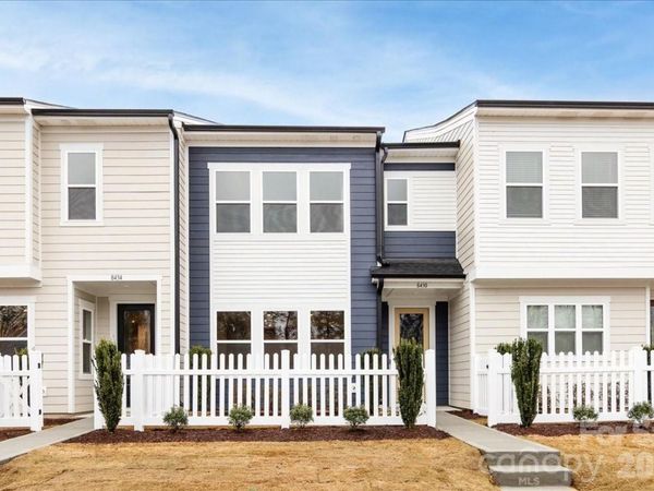 8430 Discovery Lane, Charlotte, NC 28216