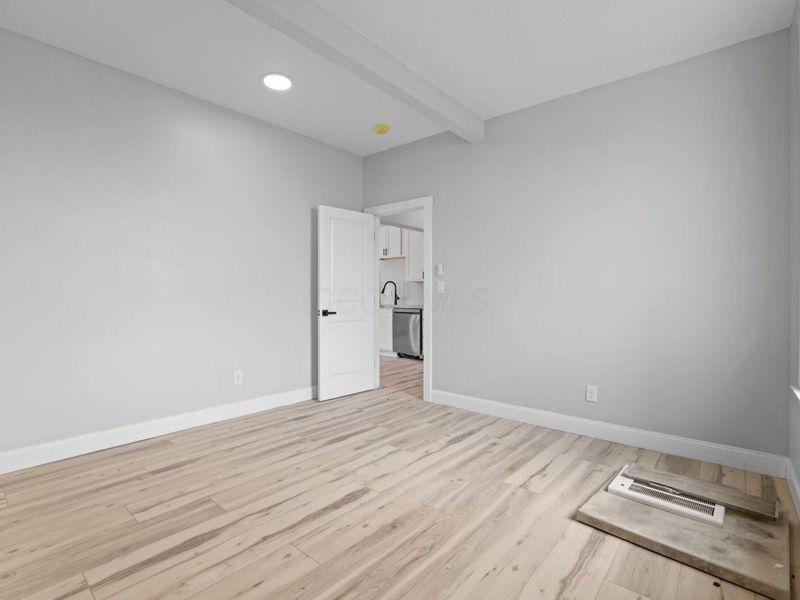 1890 S High Street, Columbus, OH 43207 Photo 38