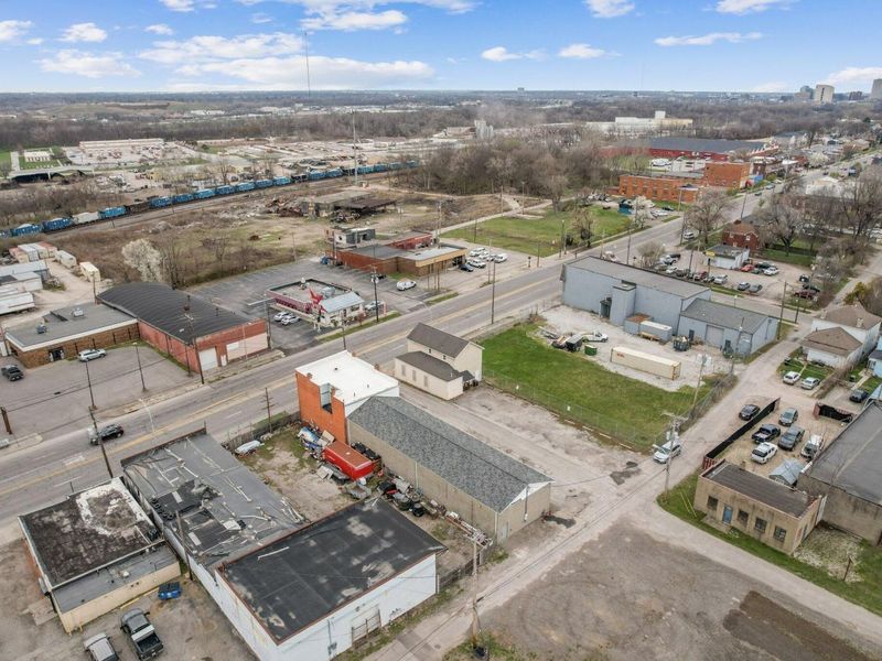 1890 S High Street, Columbus, OH 43207 Photo 67