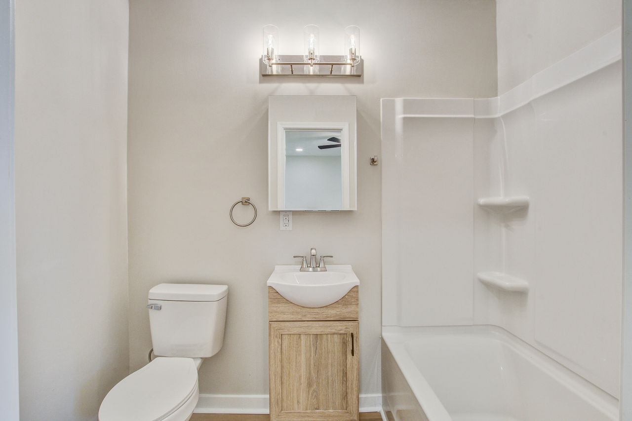 5031 Foxwood Drive Photo 11