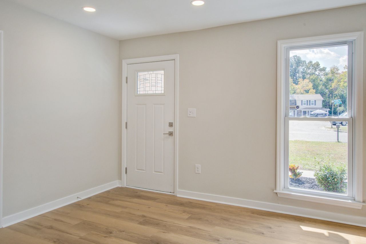 5031 Foxwood Drive Photo 16