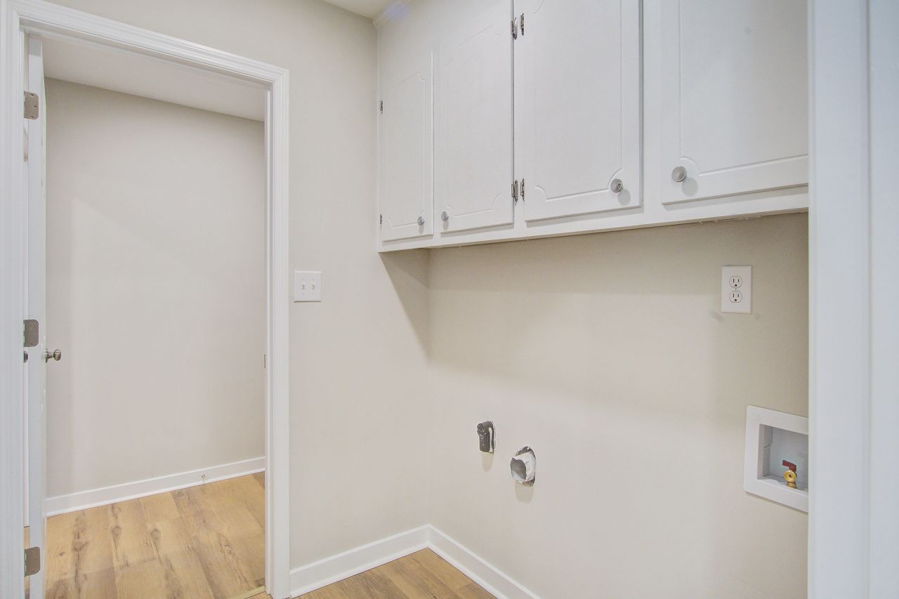 5031 Foxwood Drive Photo 19