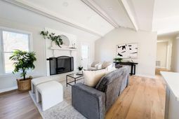 5031 Foxwood Drive photo 4