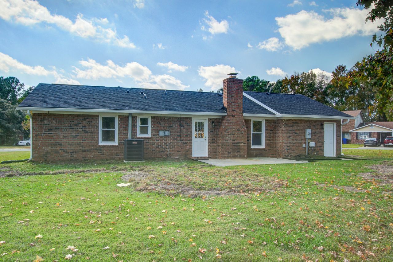 5031 Foxwood Drive Photo 32