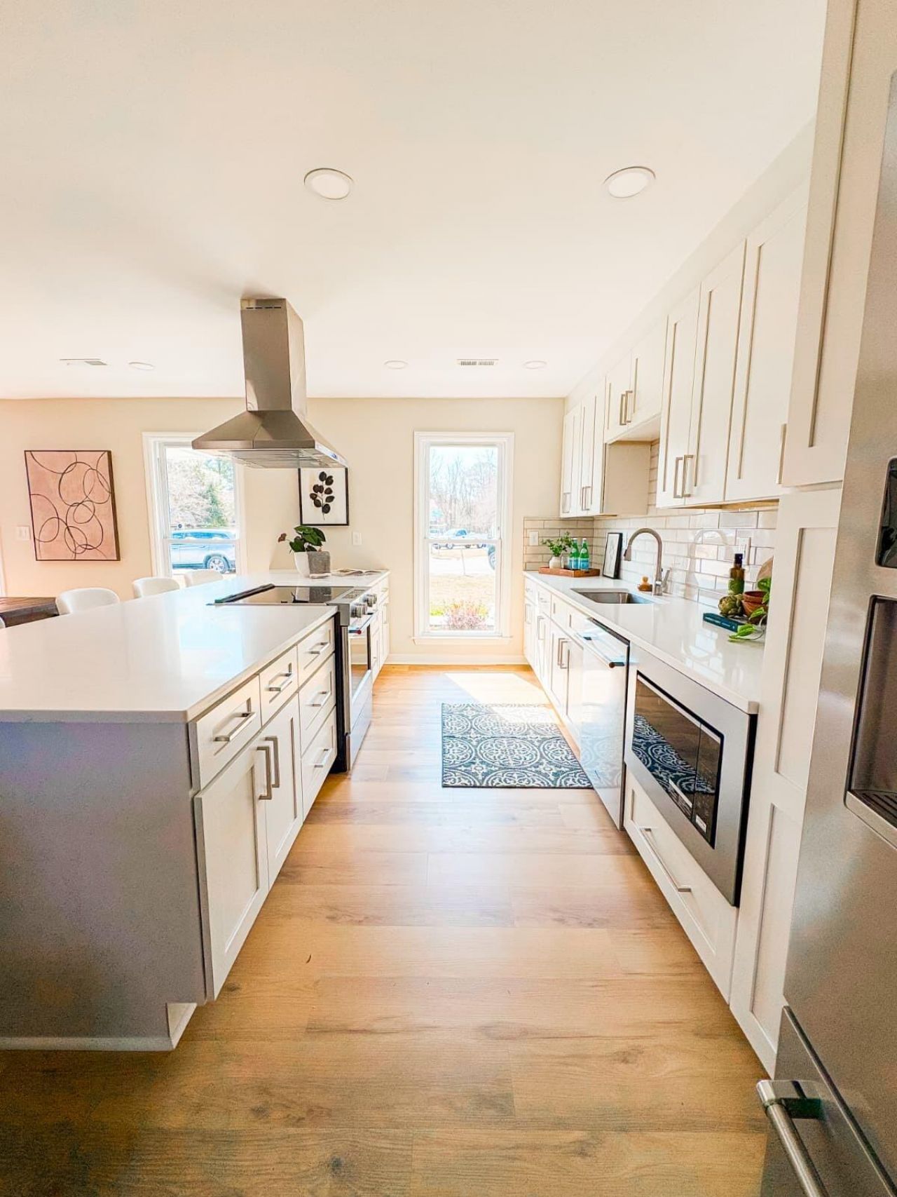 5031 Foxwood Drive Photo 4