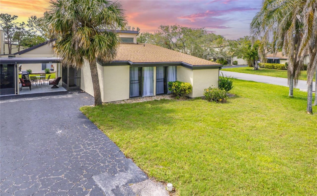 633 White Pine Tree Road, Unit 27, Venice, FL 34285 Main Photo